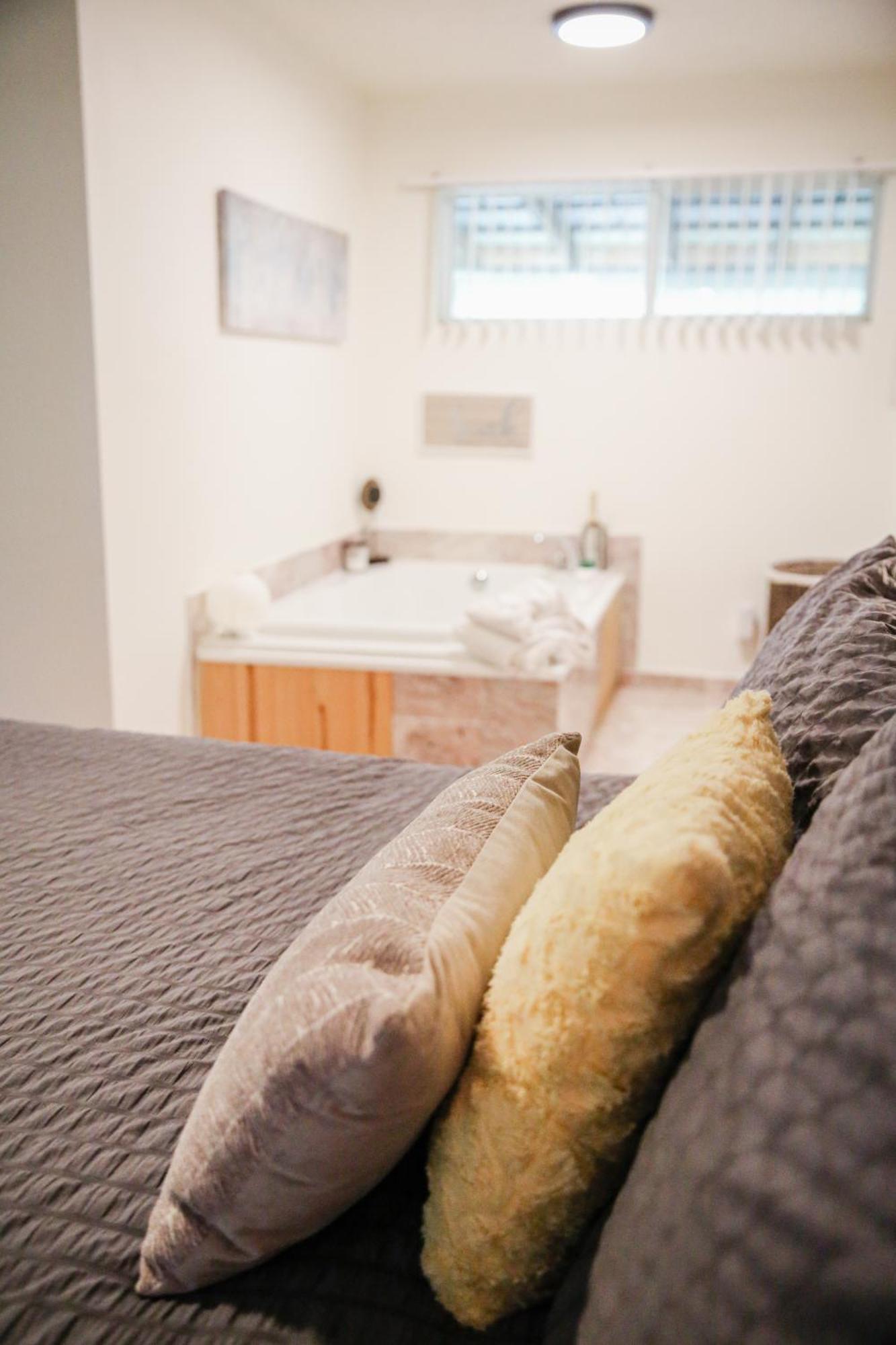 Moonlight Cottage - Your Romantic & Scenic Escape Sevierville Eksteriør bilde